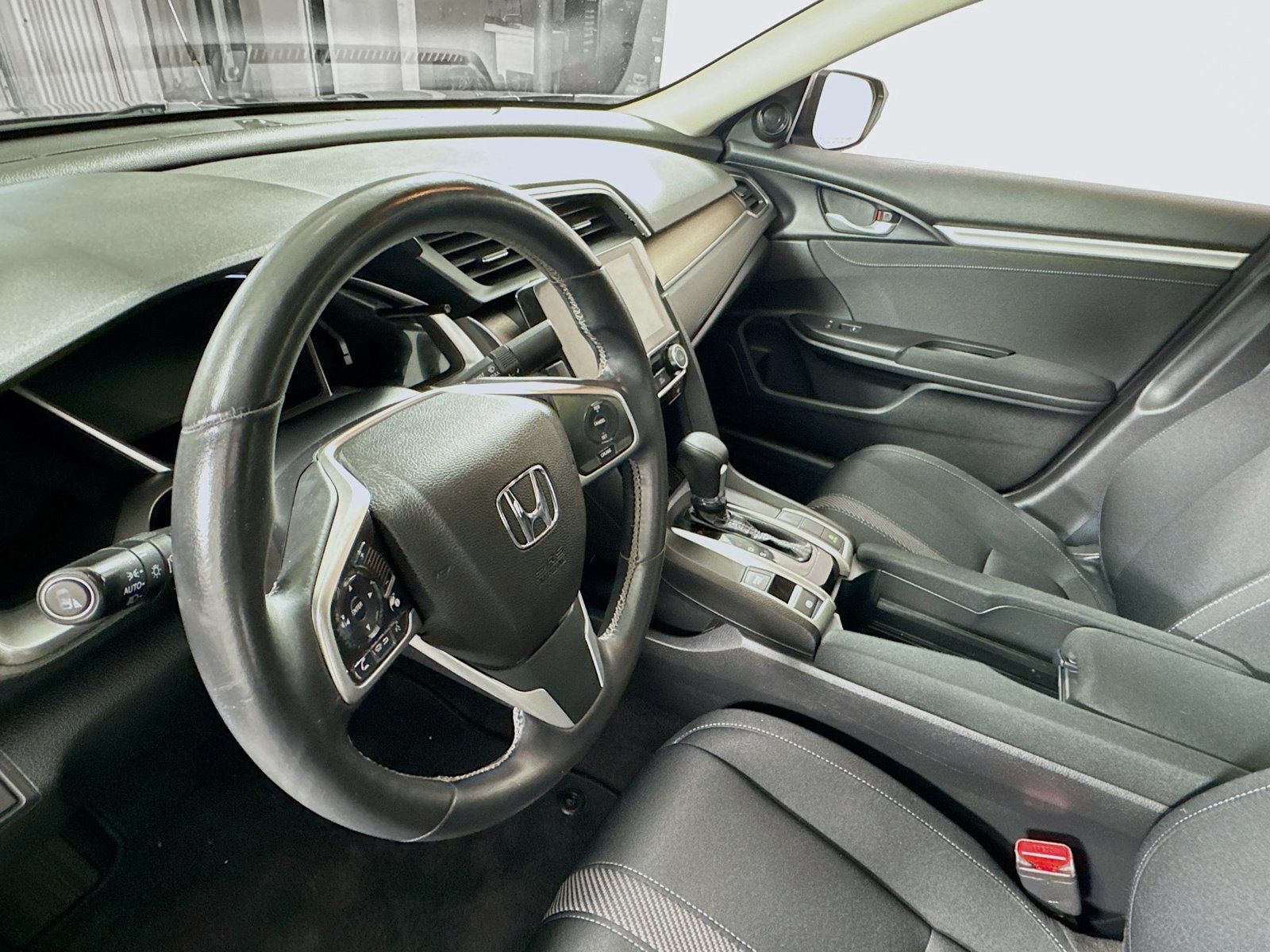 Used 2018 Honda Civic EX image 13