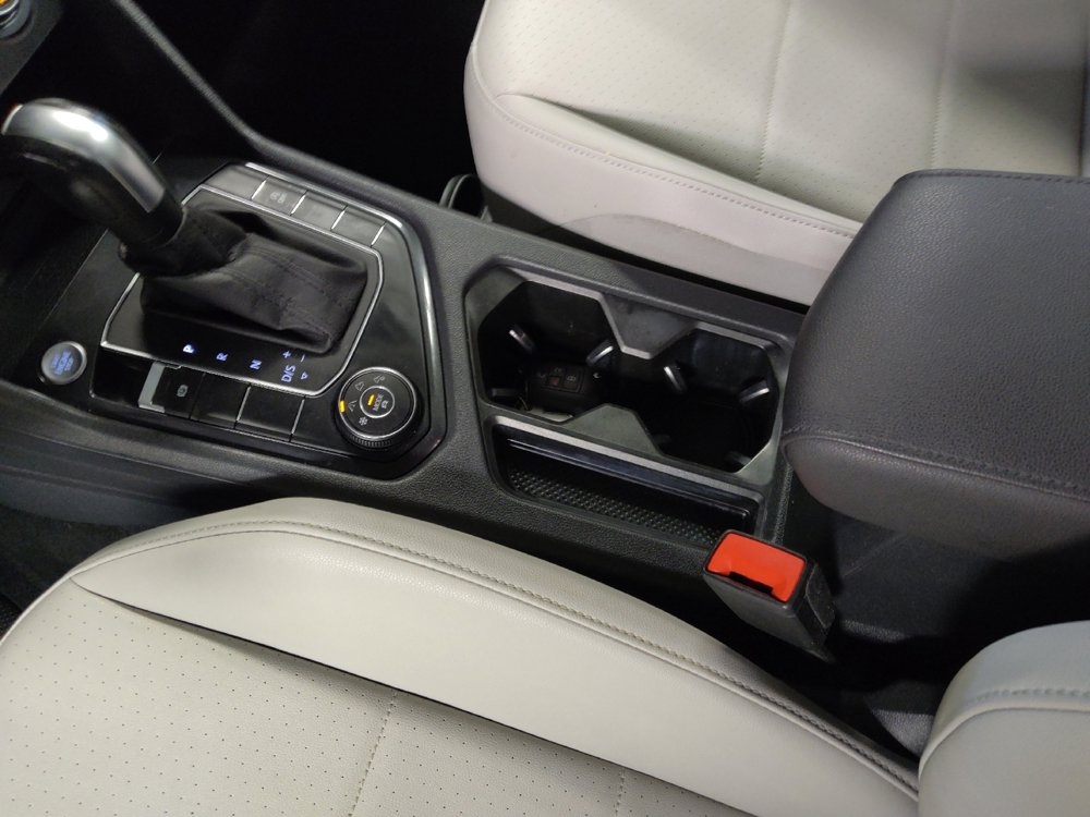 Used 2020 Volkswagen Tiguan SE w/ 3rd Row Seat Package AWD/4WD image 26
