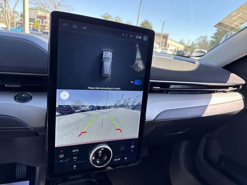 Used 2022 Ford Mustang Mach-E Select image 20