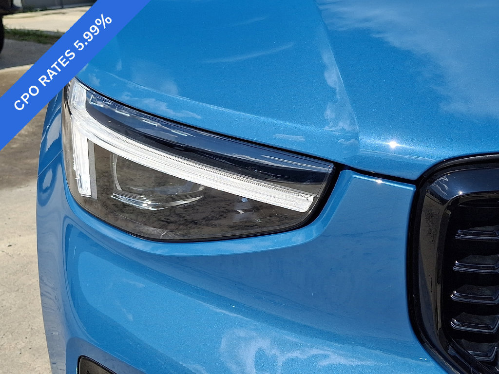 Used 2023 Volvo XC40 B5 Ultimate w/ Protection Package Premier AWD/4WD image 9
