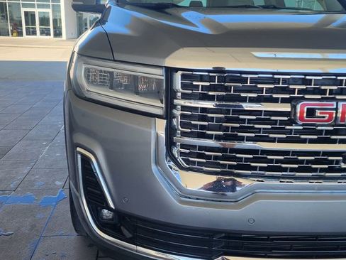 Used 2021 GMC Acadia Denali w/ Denali Technology Package FWD image 4