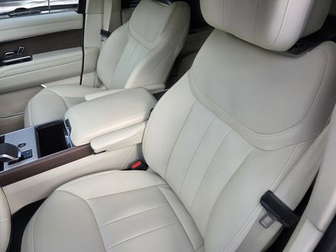 Used 2024 Land Rover Range Rover Long Wheelbase Autobiography AWD/4WD image 12