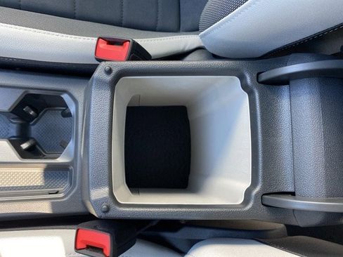 New 2025 Volkswagen Taos SE image 45