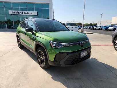 New 2025 Volkswagen Taos SE