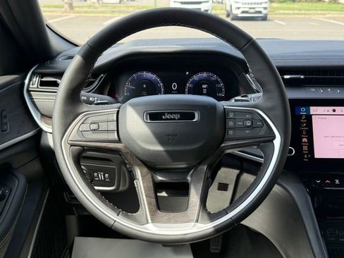 New 2026 Jeep Grand Cherokee Limited AWD/4WD image 25