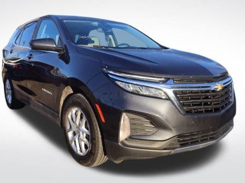 Certified 2022 Chevrolet Equinox LT w/ Driver Convenience Package image 4