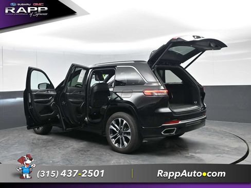 Used 2023 Jeep Grand Cherokee Overland w/ Luxury Tech Group IV AWD/4WD image 73