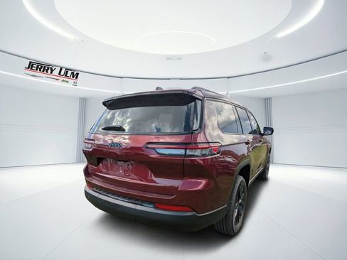 New 2025 Jeep Grand Cherokee L Laredo AWD/4WD image 3
