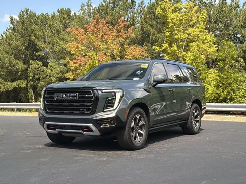 Used 2025 GMC Yukon AT4 Ultimate AWD/4WD image 11