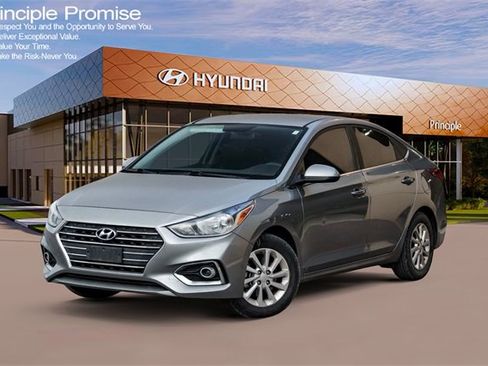Used 2021 Hyundai Accent SEL image 1
