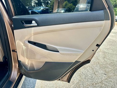 Used 2016 Hyundai Tucson Sport FWD image 15