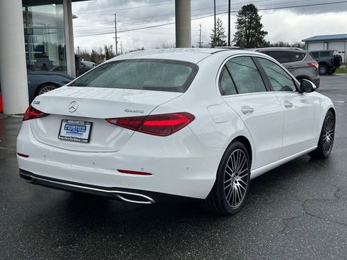 Used 2025 Mercedes-Benz C 300 4MATIC Sedan image 2