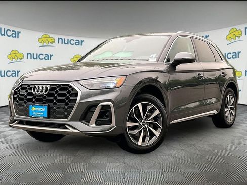 Used 2023 Audi Q5 2.0T Premium Plus w/ Premium Plus Package AWD/4WD image 3