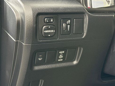 Used 2019 Toyota 4Runner SR5 AWD/4WD image 14