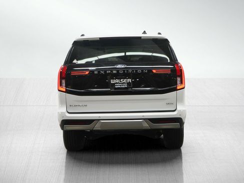 Used 2025 Ford Expedition Max Platinum AWD/4WD image 4