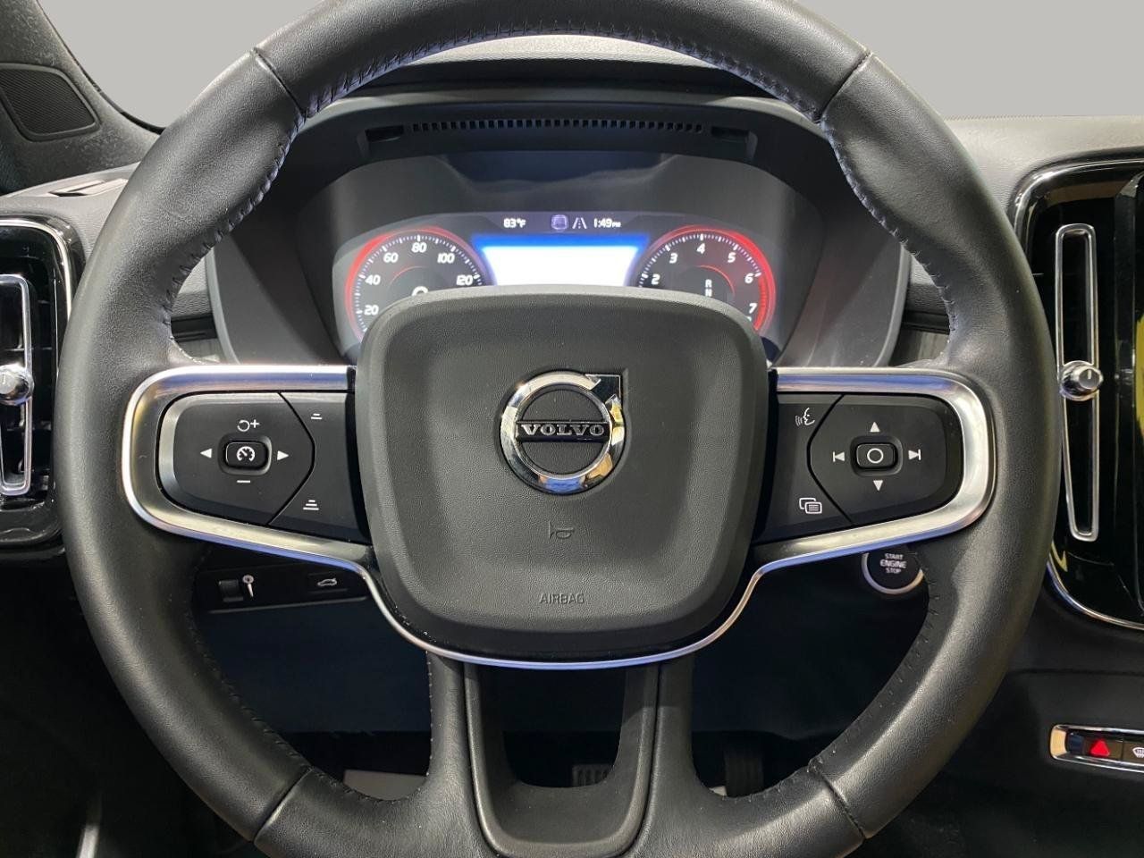 Used 2020 Volvo XC40 T5 Inscription w/ Protection Package Premier AWD/4WD image 13