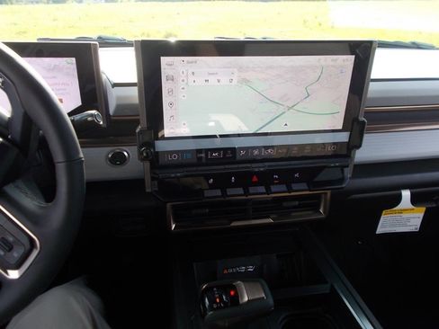 New 2025 GMC Hummer EV 2X image 15