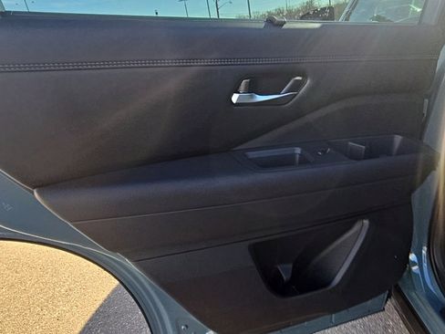 New 2026 Nissan Pathfinder Platinum image 39