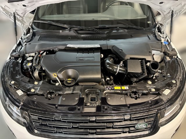 Used 2024 Land Rover Range Rover Evoque Dynamic SE AWD/4WD image 19