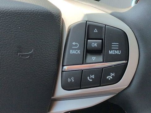 New 2025 Ford Explorer Active image 28