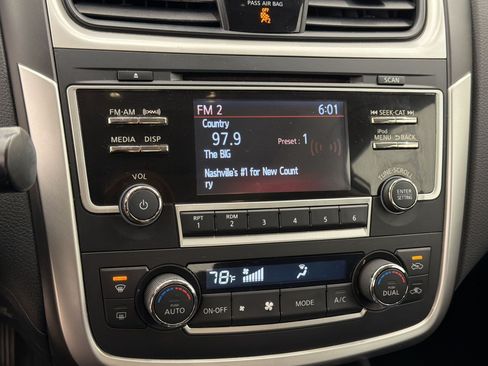 Used 2017 Nissan Altima 2.5 SV w/ Convenience Package FWD image 20