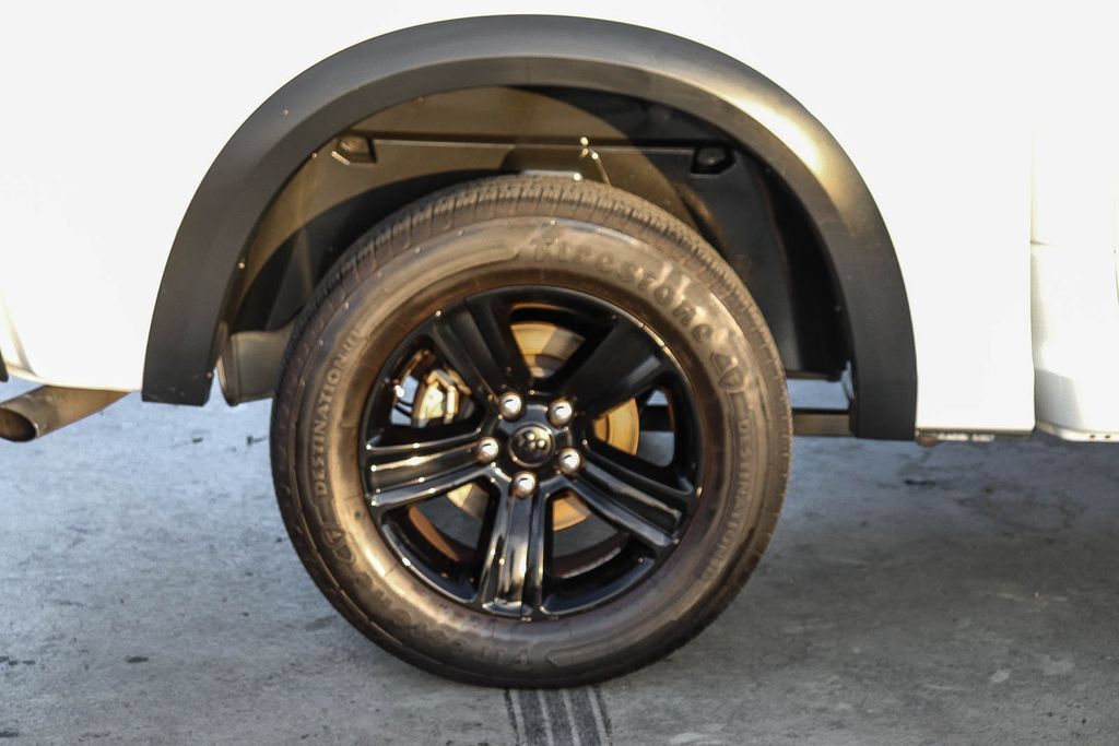 Used 2024 RAM 1500 Warlock RWD image 12