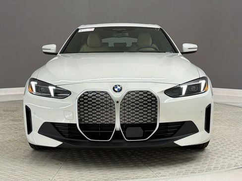 New 2026 BMW i4 eDrive40 w/ Premium Package RWD image 6