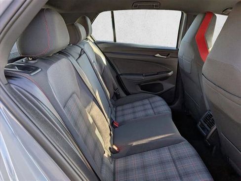 Used 2025 Volkswagen Golf S image 19