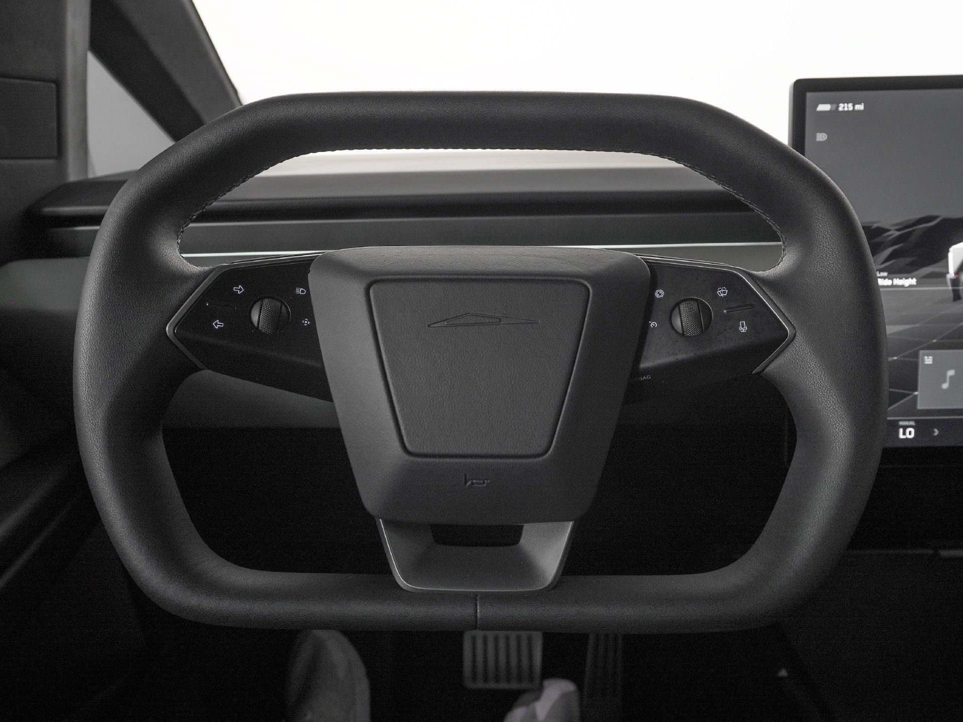 Used 2025 Tesla Cybertruck AWD Crew Cab image 17