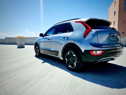 Used 2023 Kia Niro Wind image 13