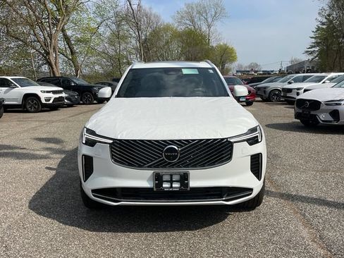Used 2026 Volvo XC90 T8 Plus w/ Protection Package Premier AWD/4WD image 6