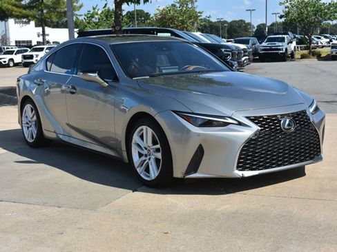 Used 2023 Lexus IS 300 w/ Comfort Package RWD image 3