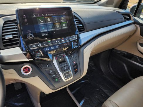 Used 2023 Honda Odyssey EX-L image 16