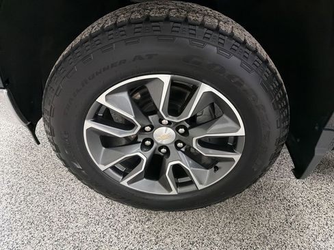 Used 2024 Chevrolet Silverado 1500 LT image 16