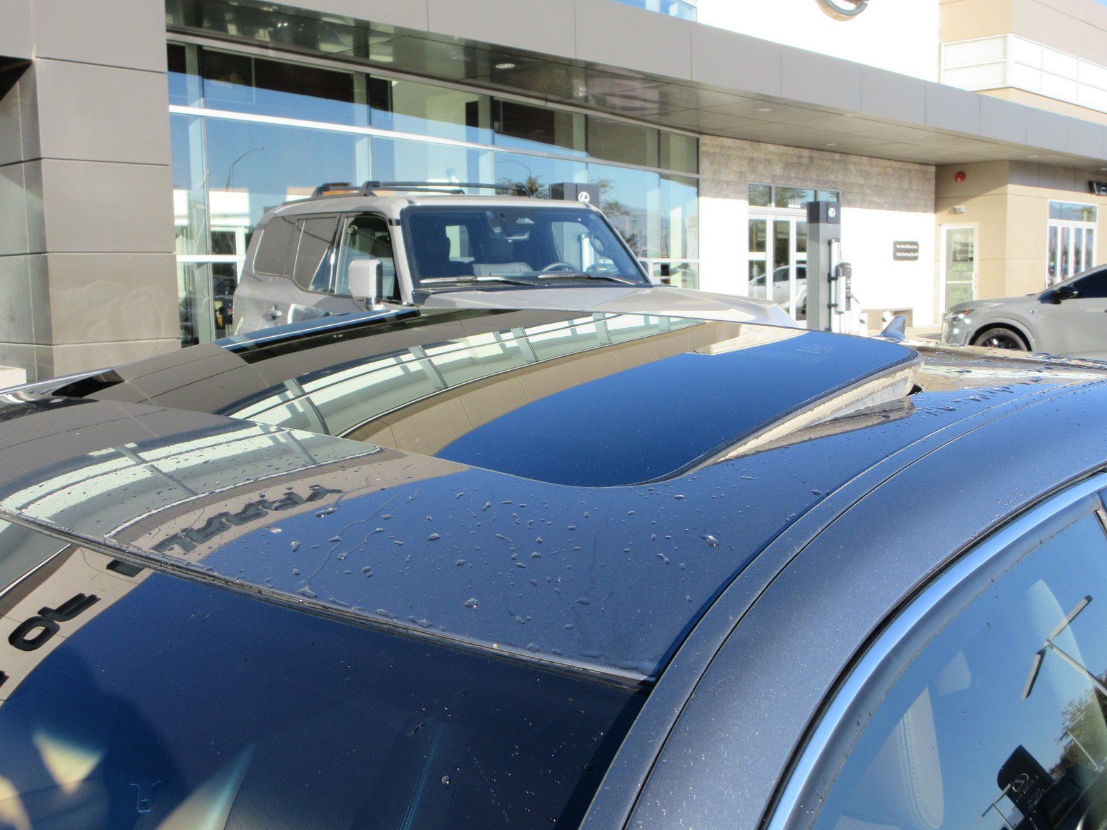 Used 2013 Lexus LS 460 AWD w/ Comfort Pkg image 17