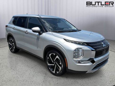 Used 2024 Mitsubishi Outlander SE FWD image 8