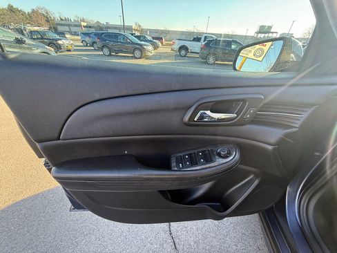 Used 2014 Chevrolet Malibu LT image 19