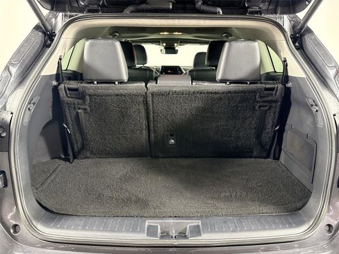 Certified 2024 Toyota Highlander XLE image 43