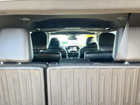 Used 2021 Toyota Highlander XSE image 22