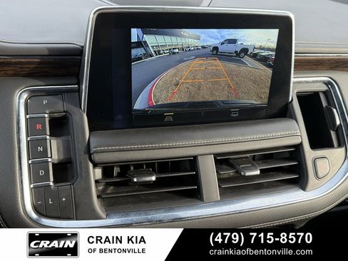 Used 2023 Chevrolet Suburban Premier image 17