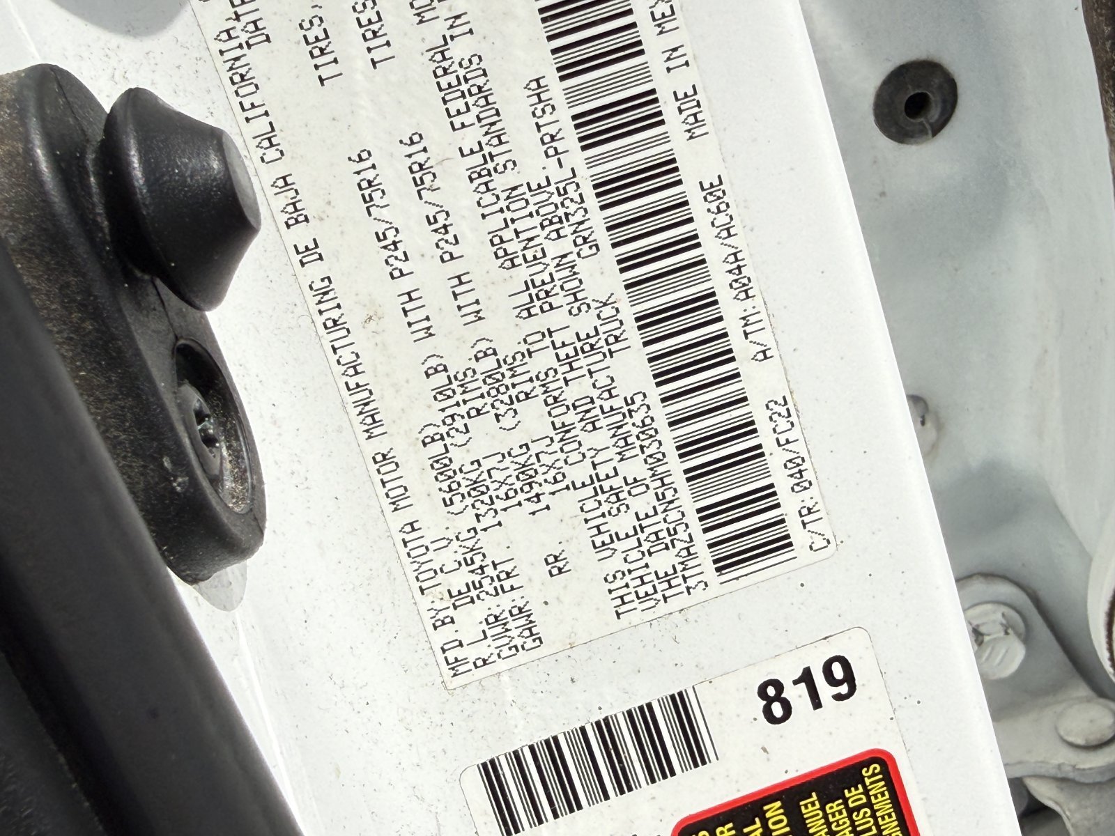 Used 2017 Toyota Tacoma SR5 RWD image 37