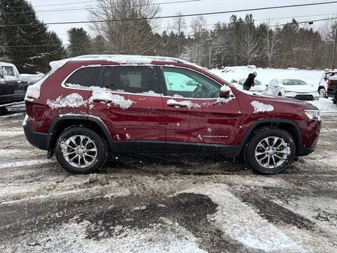 Used 2020 Jeep Cherokee Latitude Plus image 8