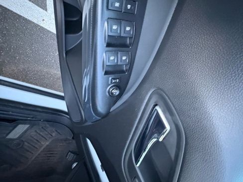 Used 2017 Chevrolet Colorado Z71 image 8