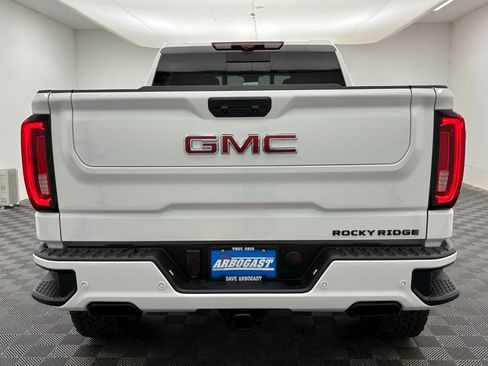 New 2025 GMC Sierra 1500 AT4 w/ AT4 Premium Package image 9