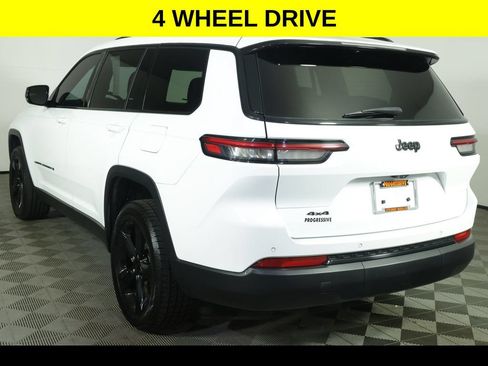 Used 2023 Jeep Grand Cherokee L Laredo AWD/4WD image 5