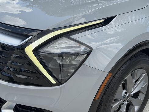 Certified 2023 Kia Sportage SX FWD image 9