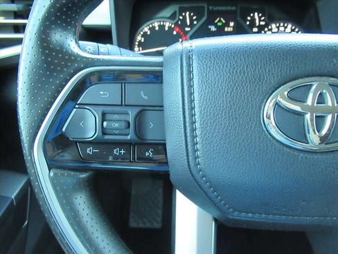Used 2024 Toyota Tundra SR5 w/ SR5 Convenience Package AWD/4WD image 22