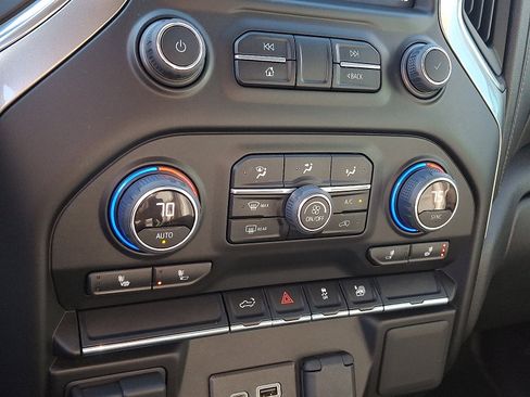 Used 2021 Chevrolet Silverado 1500 RST image 16