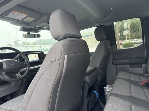 New 2026 Ford F250 XL w/ FX4 Off-Road Package AWD/4WD image 19