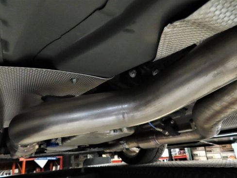 Used 2009 Pontiac G8 GXP image 18